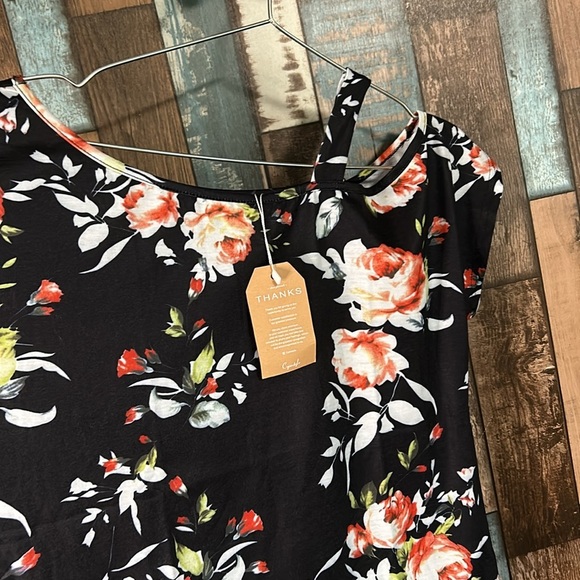 Cyan style medium floral T-shirt top - Picture 7 of 16